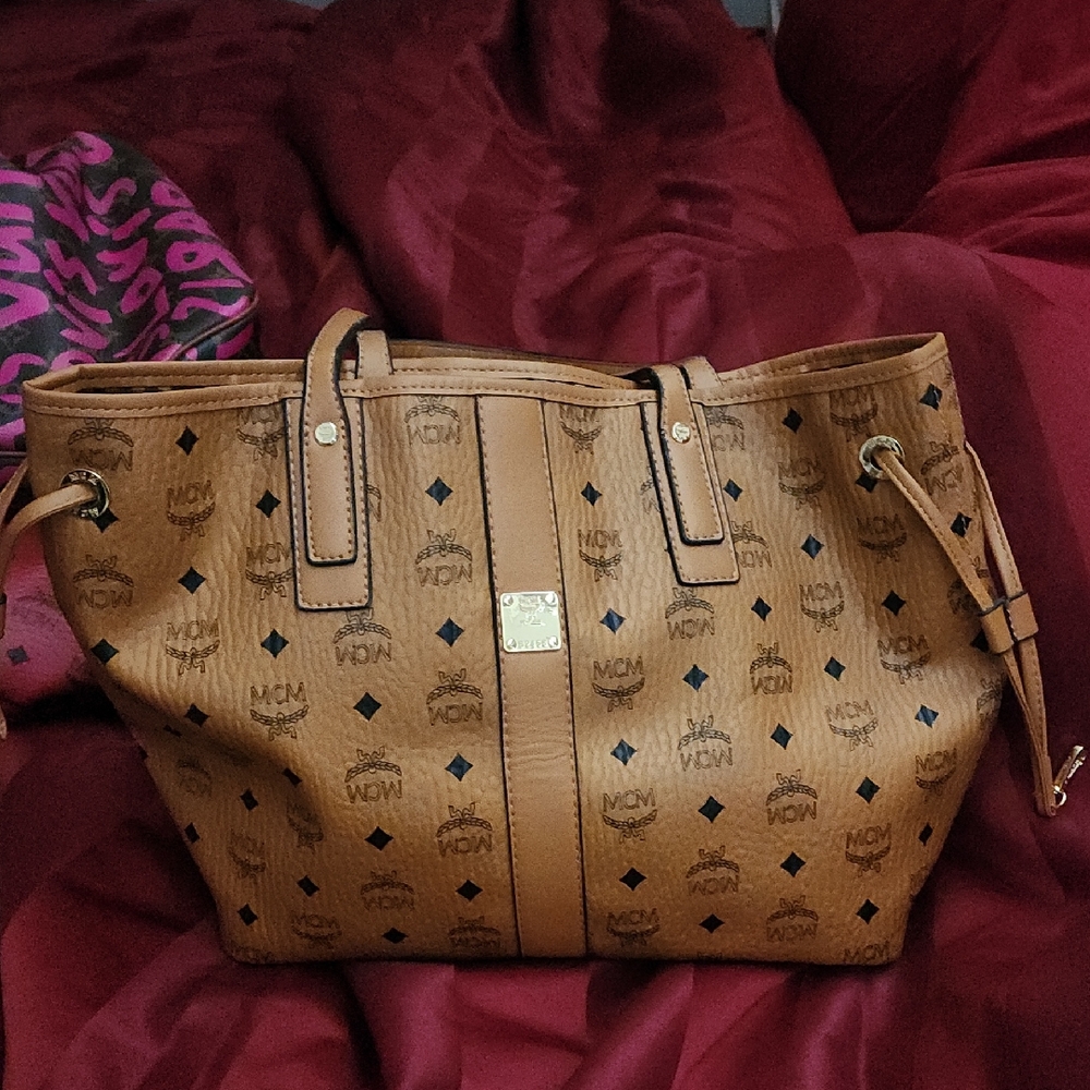TAN TOTEBAG